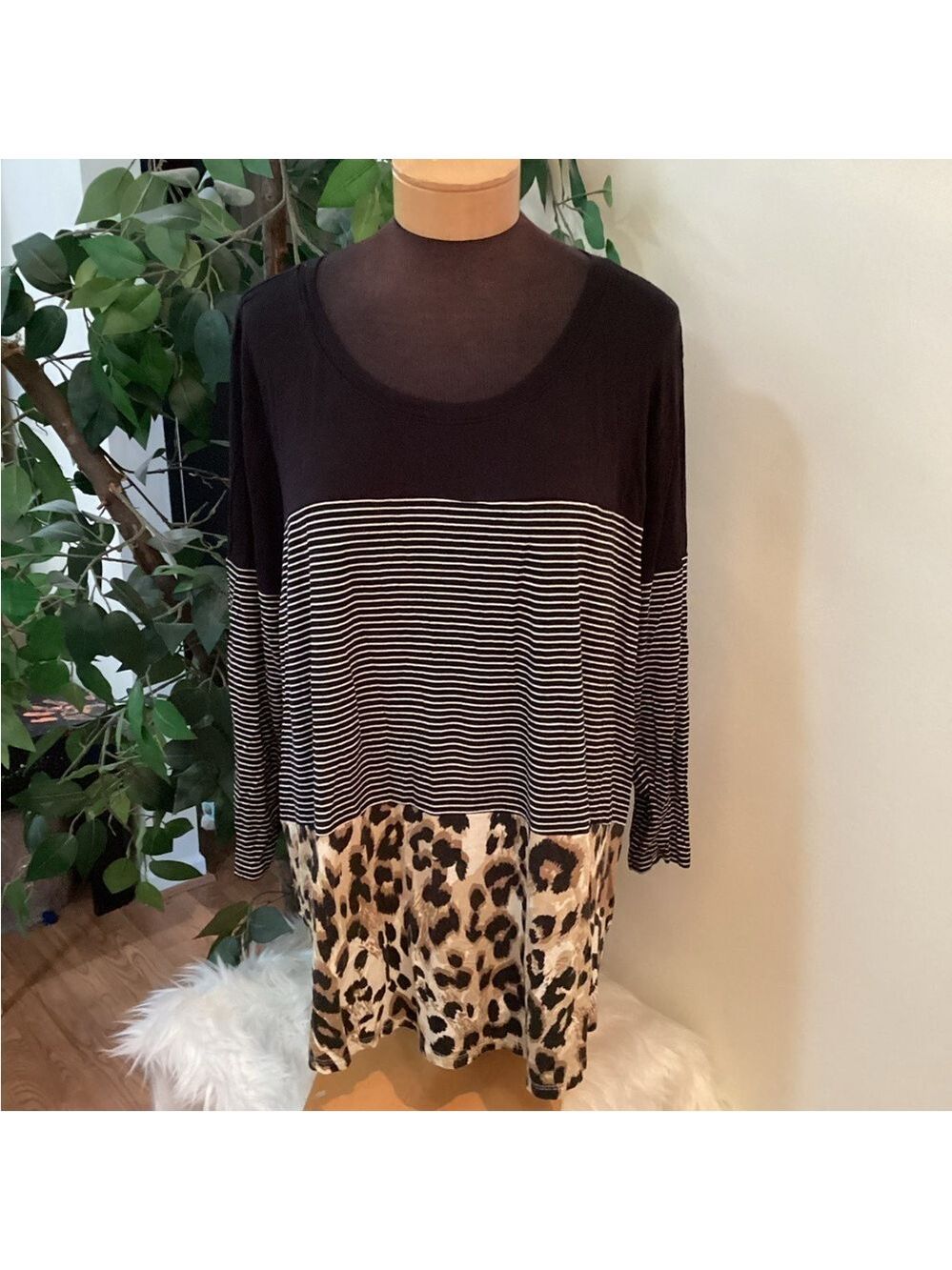 Maurices 24/7 Women's Long Sleeve Color Block Leopard Stripe Top Size 3X